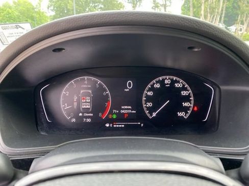 Used 2023 Honda Civic Sport image 11