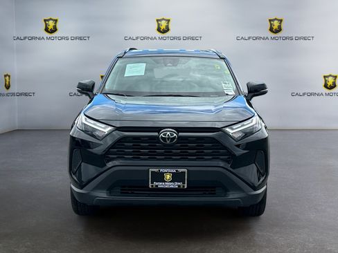 Used 2025 Toyota RAV4 XLE FWD image 8