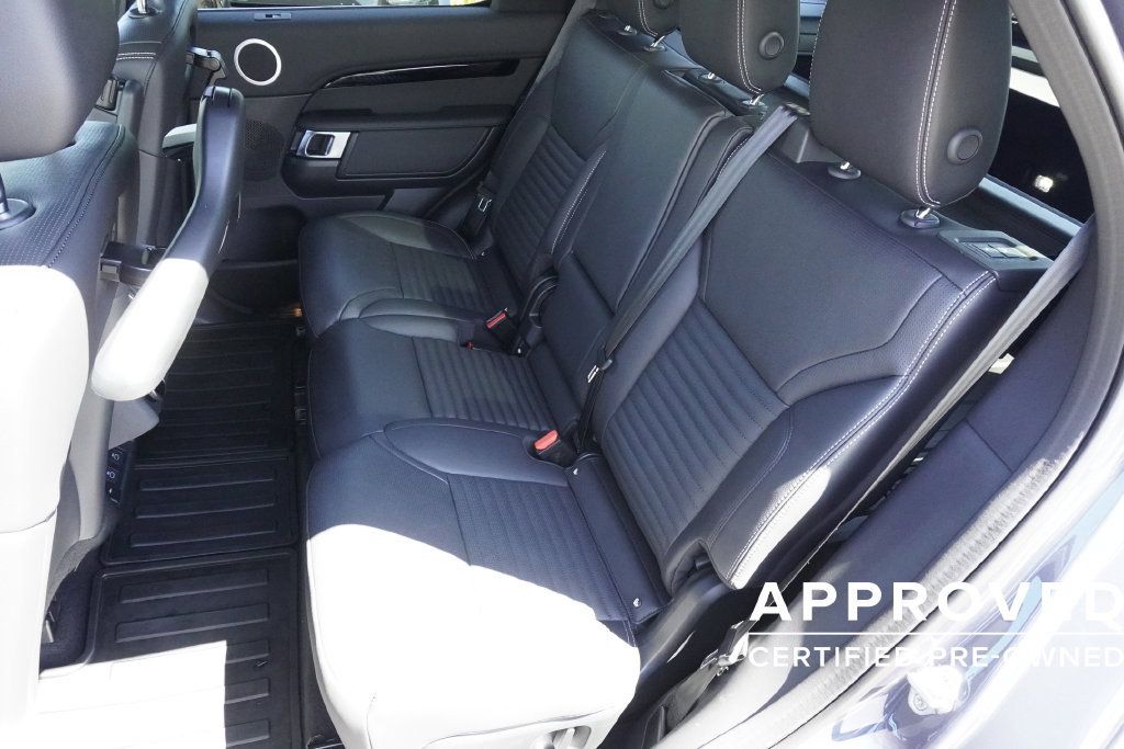 Used 2025 Land Rover Discovery S AWD/4WD image 30