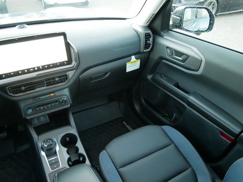 New 2025 Ford Bronco Sport Outer Banks w/ Outer Banks Tech Package+ image 11