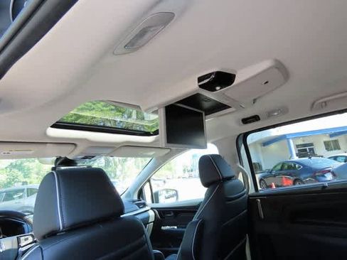 New 2026 Honda Odyssey Touring image 17