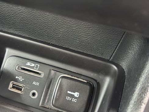 Used 2016 Jeep Cherokee Limited AWD/4WD image 19
