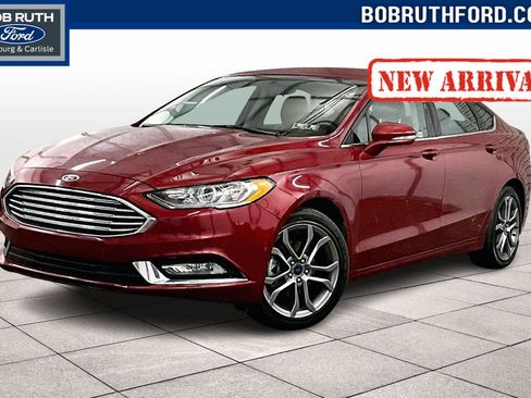 Used 2017 Ford Fusion SE w/ Equipment Group 201A image 1