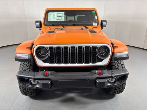New 2026 Jeep Gladiator Rubicon AWD/4WD image 3