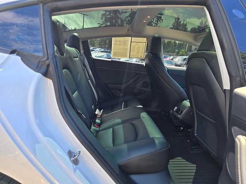Used 2023 Tesla Model 3 Standard Range RWD image 12