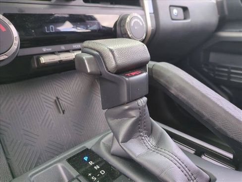 Used 2025 Toyota Tacoma TRD Sport AWD/4WD image 12