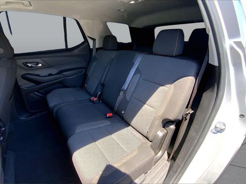 Used 2021 Chevrolet Traverse LT FWD image 20