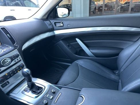 Used 2013 INFINITI G37 Sport w/ Premium Pkg image 27