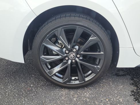 Certified 2024 Toyota Corolla SE FWD image 9