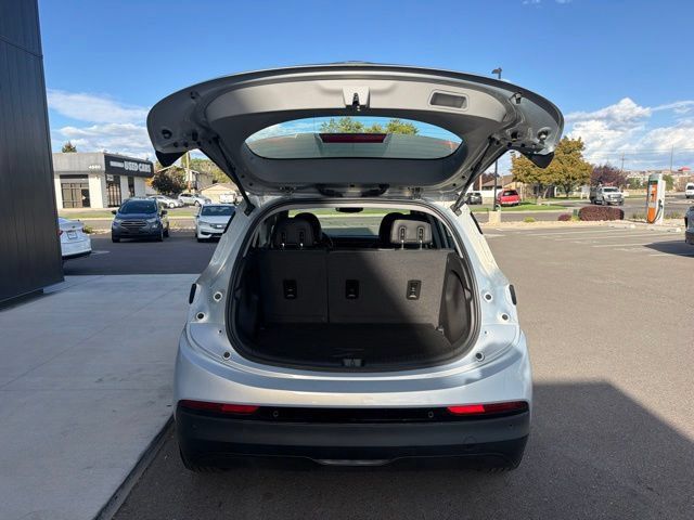 Used 2023 Chevrolet Bolt LT FWD image 7