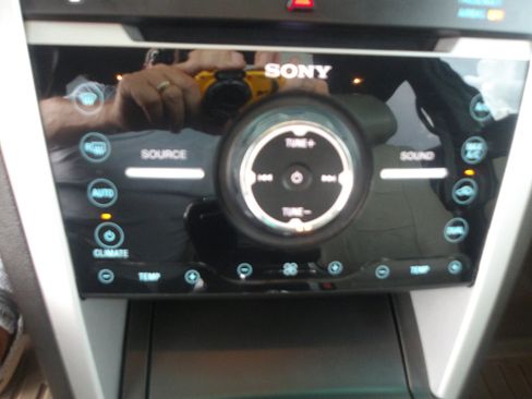 Used 2013 Ford Explorer Limited image 25