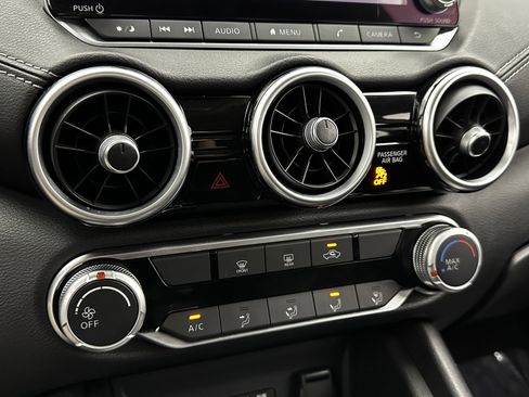 Used 2024 Nissan Sentra SV image 15