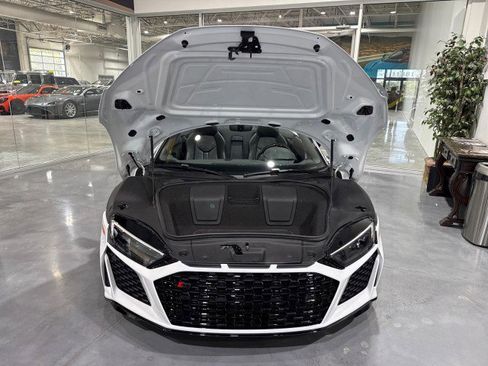 Used 2020 Audi R8 V10 w/ 20" Wheel Package image 11