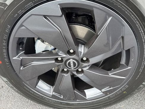 New 2026 Nissan Rogue SV FWD image 9