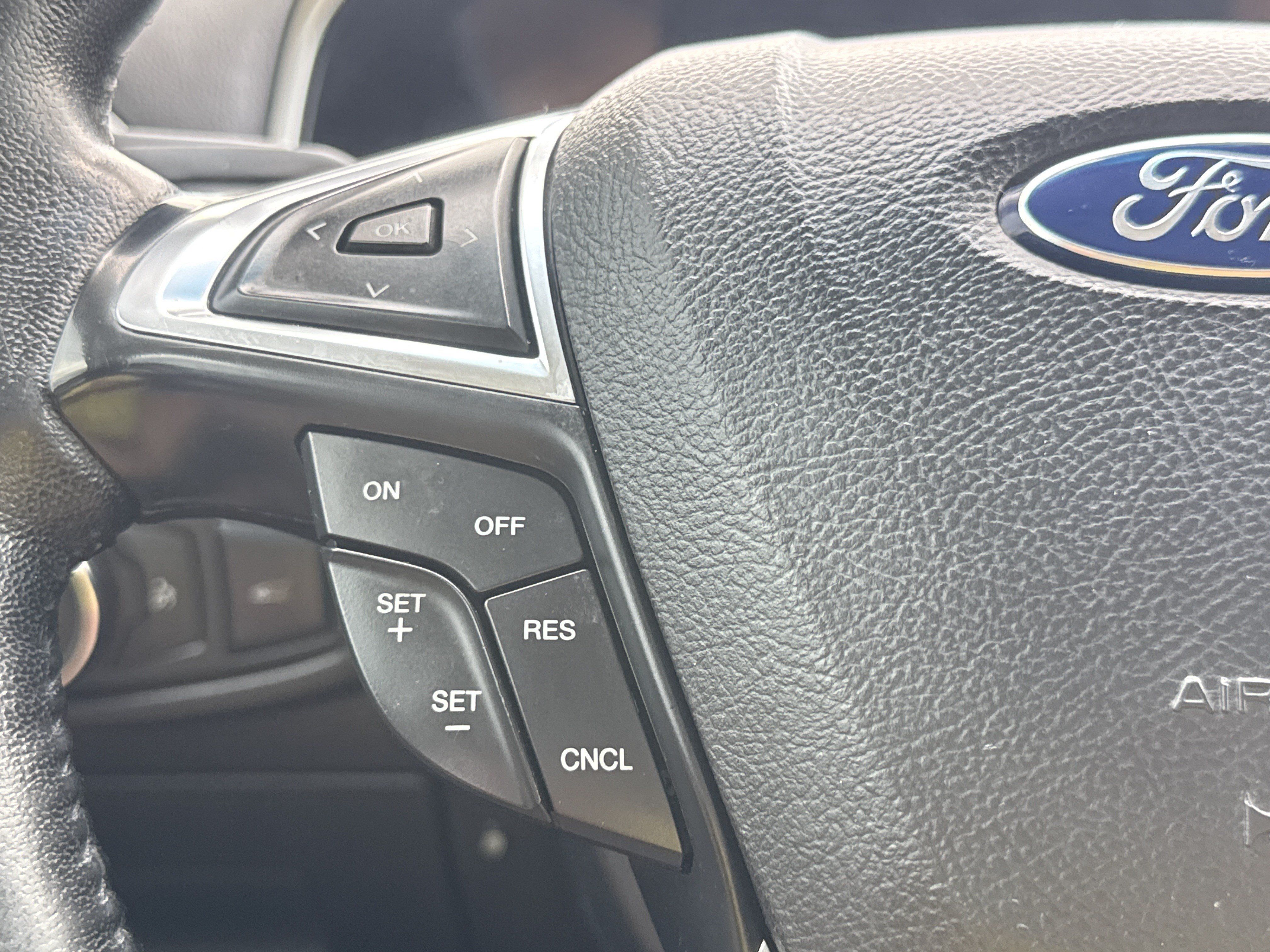 Used 2017 Ford Edge SEL w/ Equipment Group 201A FWD image 17