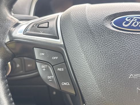 Used 2017 Ford Edge SEL w/ Equipment Group 201A FWD image 17