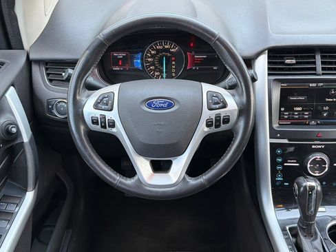 Used 2014 Ford Edge Limited w/ Equipment Group 302A AWD/4WD image 13