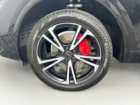 Used 2025 Audi Q5 2.0T Premium Plus w/ Premium Plus Package AWD/4WD image 11
