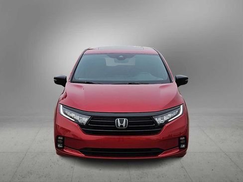 Used 2023 Honda Odyssey Sport image 3
