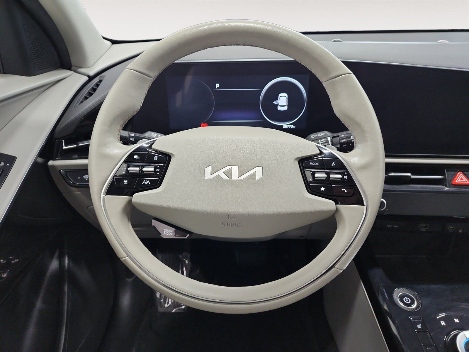 Used 2023 Kia Niro Wind w/ Wind Preserve Package FWD image 12
