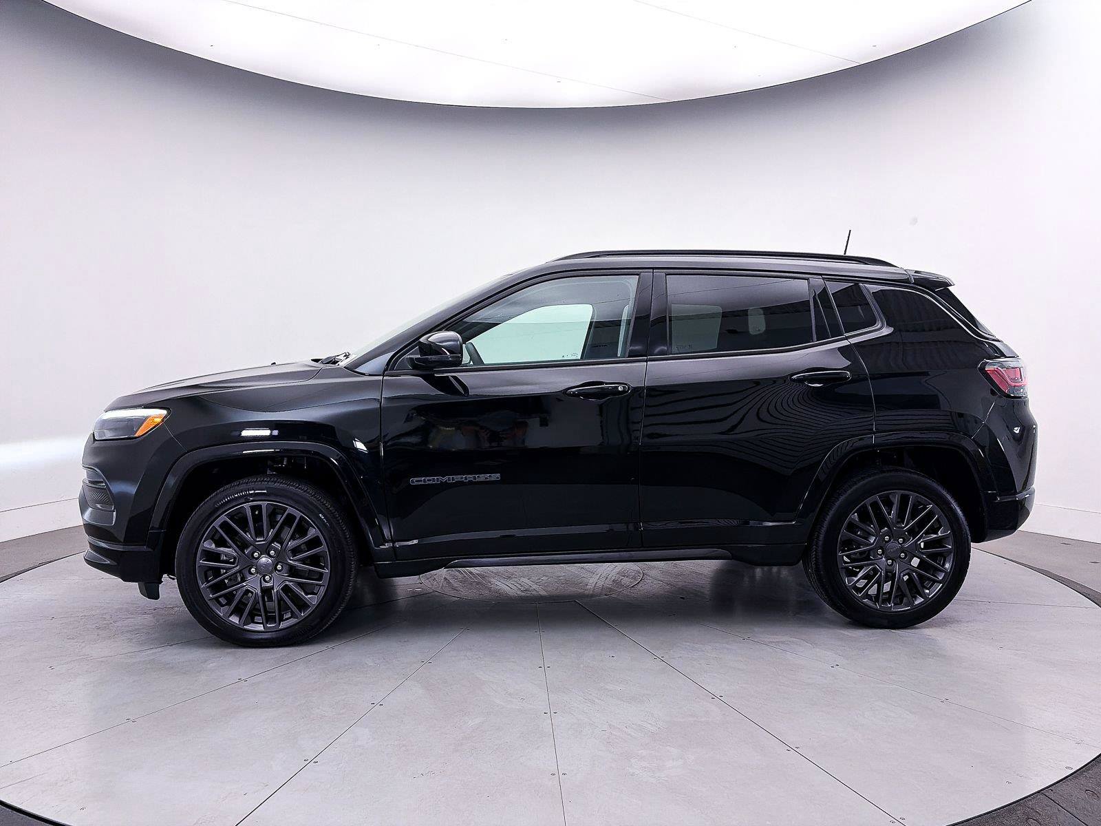 Used 2023 Jeep Compass High Altitude AWD/4WD image 42