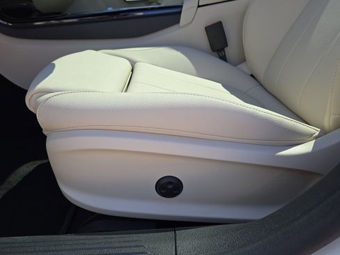 New 2025 Mercedes-Benz CLA 250 image 17