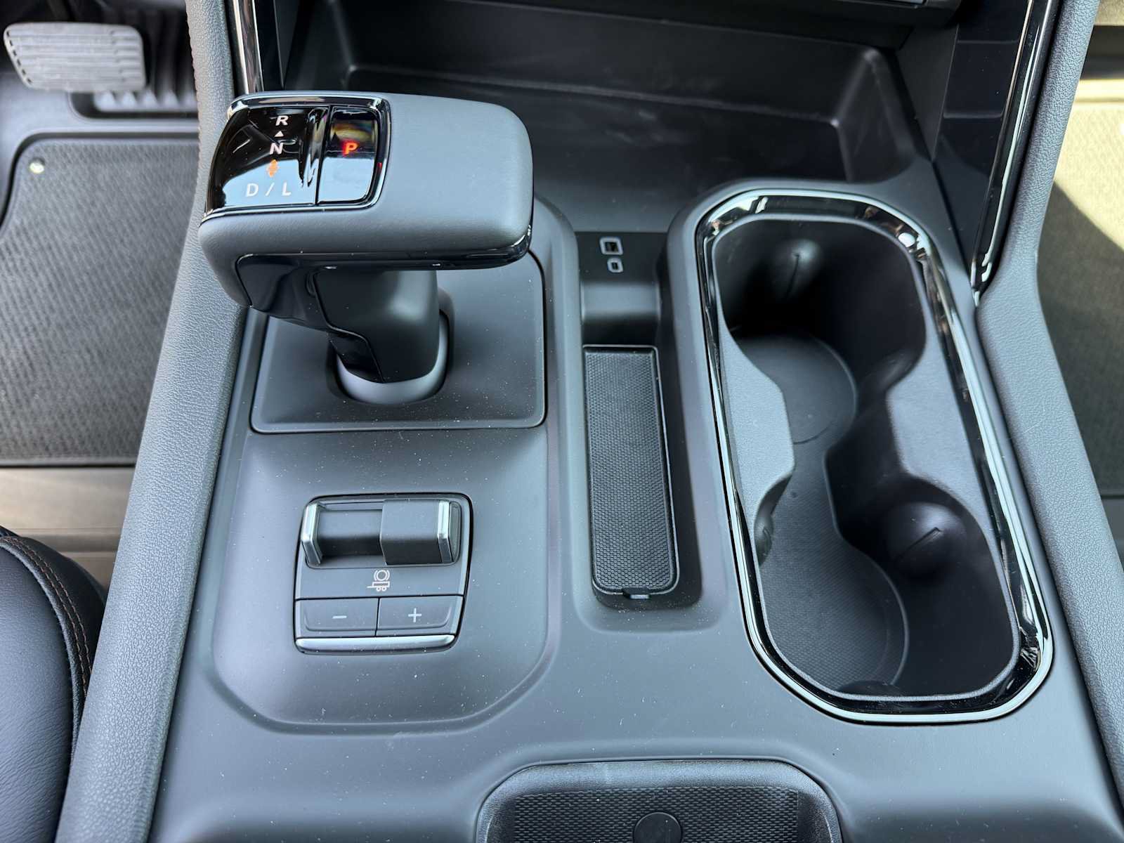 New 2026 GMC Sierra 1500 AT4 w/ AT4 Premium Package AWD/4WD image 9