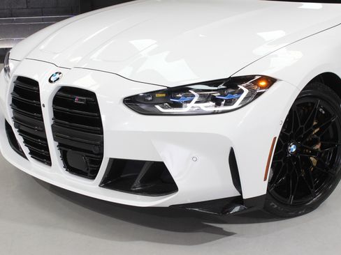 Used 2022 BMW M3 Competition w/ M Carbon Exterior Package image 7