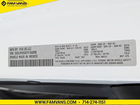 Used 2026 RAM ProMaster 2500 w/ Convenience Group FWD image 18