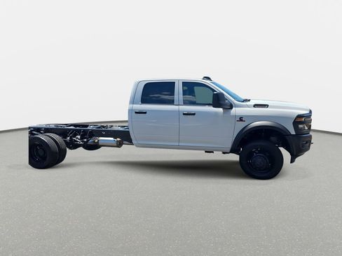 New 2026 RAM 5500 Tradesman AWD/4WD image 4