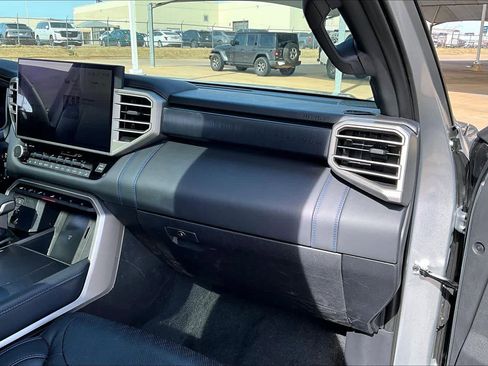 Used 2026 Toyota Sequoia Platinum image 18