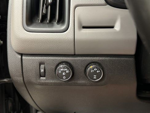 Used 2015 Chevrolet Colorado LT w/ Luxury Package AWD/4WD image 32