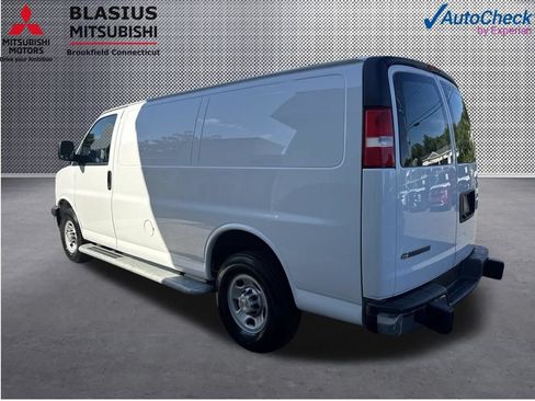 Used 2024 Chevrolet Express 2500 w/ Driver Convenience Package RWD image 14