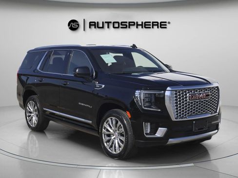 Used 2021 GMC Yukon Denali w/ Denali Premium Package image 12