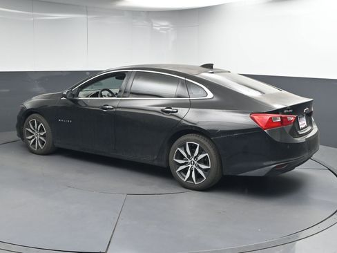 Used 2017 Chevrolet Malibu LT w/ Driver Confidence Package image 6