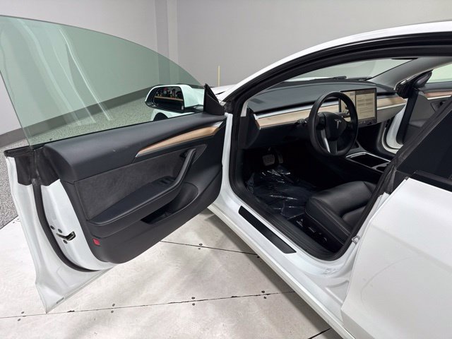 Used 2023 Tesla Model 3 Standard Range RWD image 11