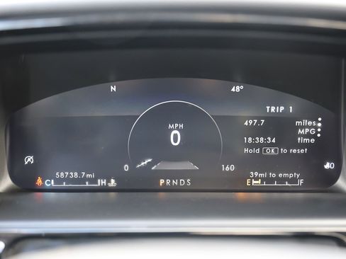 Used 2022 Lincoln Nautilus Reserve image 37