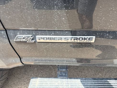 Used 2022 Ford F250 Platinum w/ FX4 Off-Road Package AWD/4WD image 14