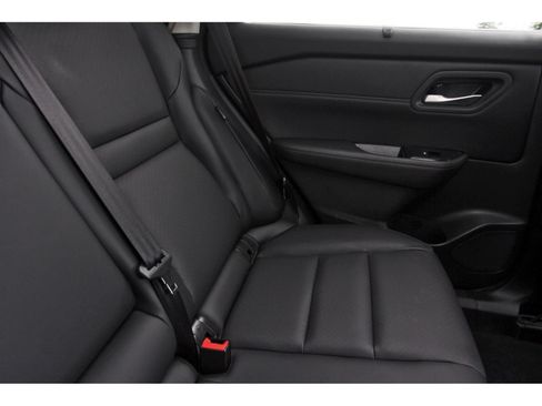 Certified 2026 Nissan Rogue SV w/ SV Premium Package FWD image 15
