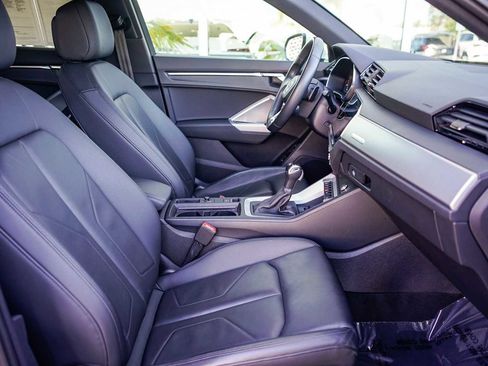 Used 2023 Audi Q3 2.0T Premium Plus w/ Premium Plus Package image 16