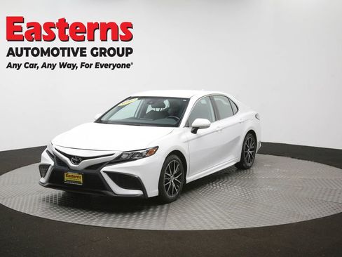 Used 2024 Toyota Camry SE FWD image 49