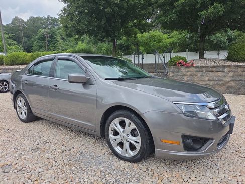 Used 2012 Ford Fusion SE FWD image 1