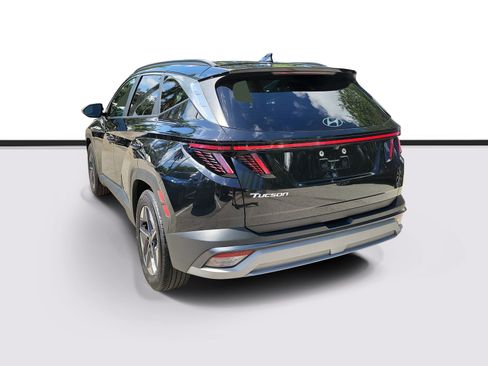 Used 2025 Hyundai Tucson SEL FWD image 3