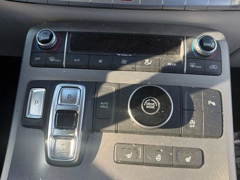 Used 2021 Hyundai Palisade SEL w/ Premium Package FWD image 9