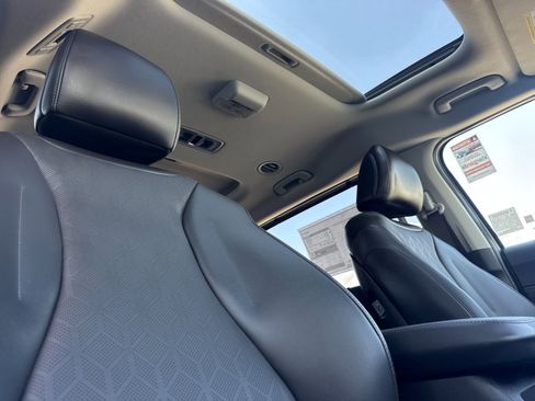 New 2026 Kia Carnival SX w/ SX Dark Edition Package image 19