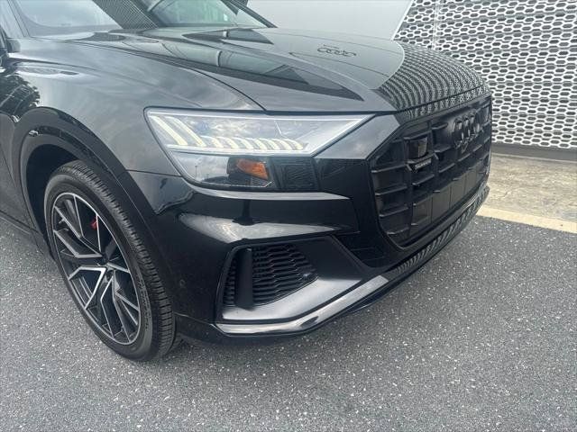 Used 2022 Audi Q8 Prestige AWD/4WD image 7
