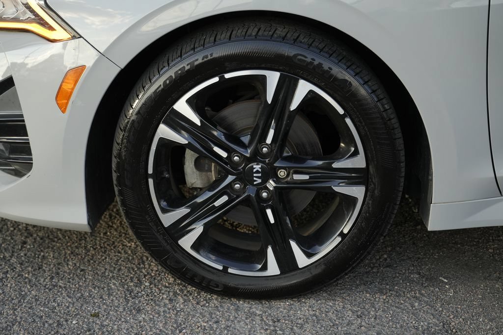 Used 2021 Kia K5 GT-Line FWD image 11