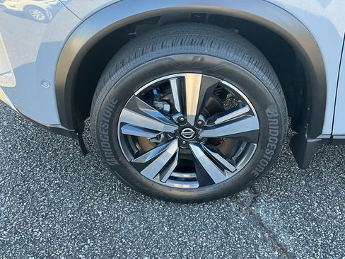 Certified 2021 Nissan Rogue Platinum image 7