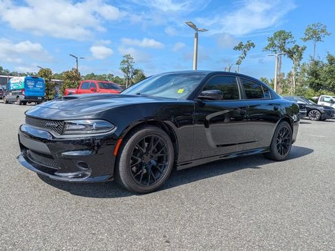 Used 2020 Dodge Charger R/T w/ Blacktop Package RWD image 7