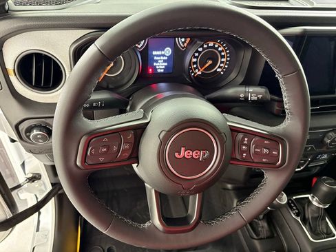 New 2026 Jeep Gladiator Sport AWD/4WD image 24